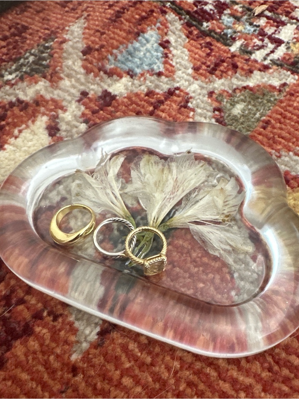 Decorative Resin Jewelry Tray with Pressed Flowers - Clear White Floral Accent